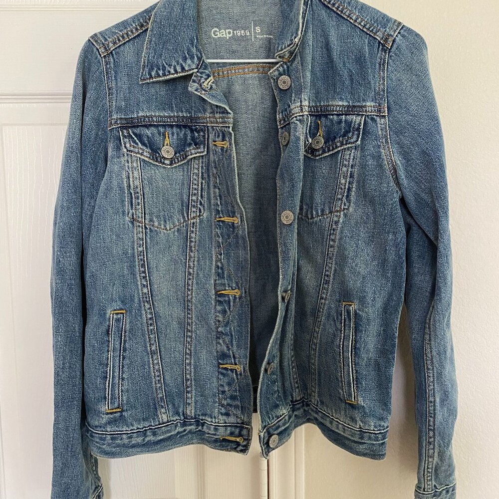 GAP Super Soft Women's Jean Jacket